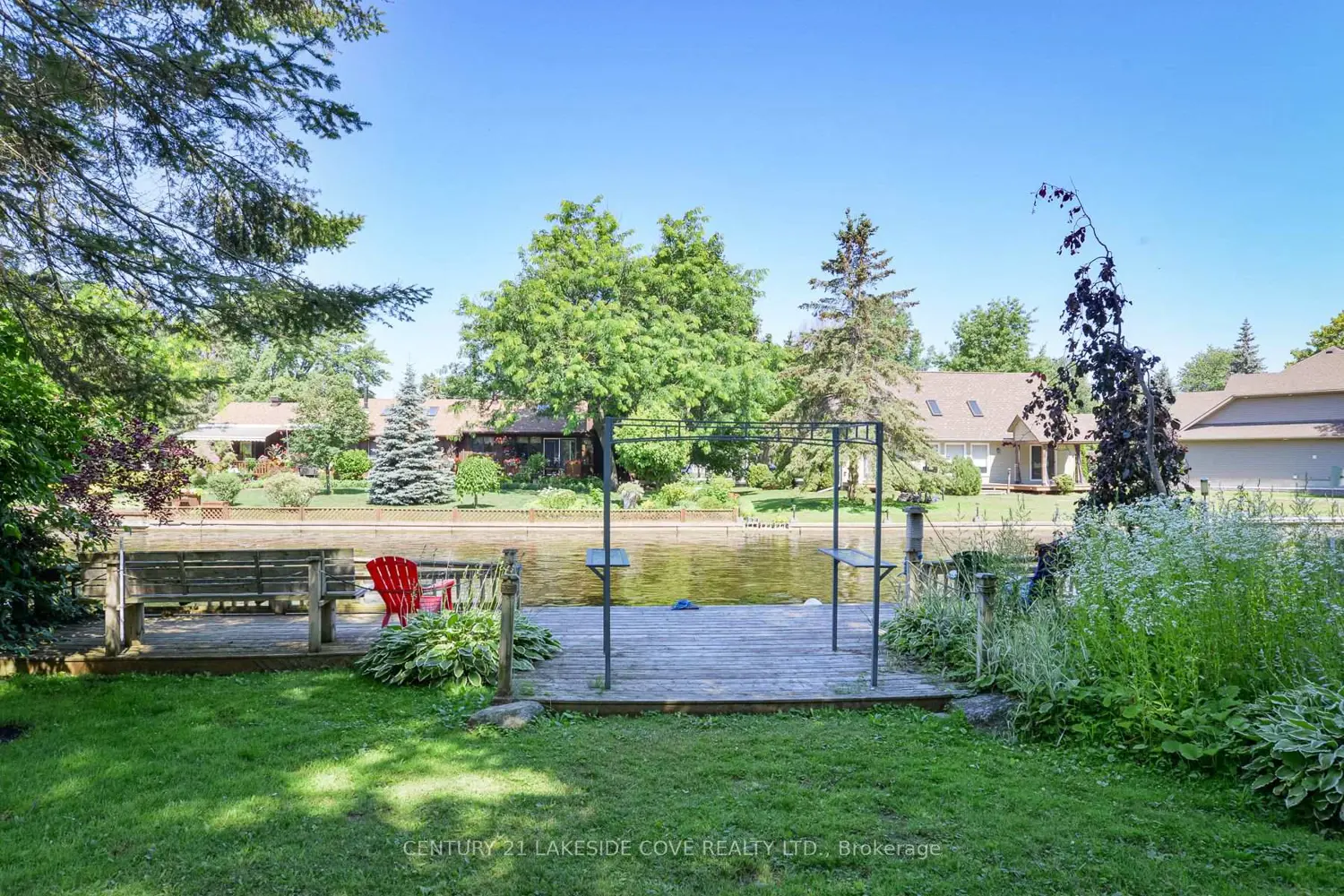 40 Ridge Avenue photo 3