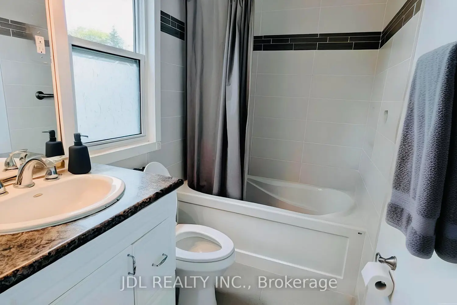 Additional image 15 of 431 Keats Way 5