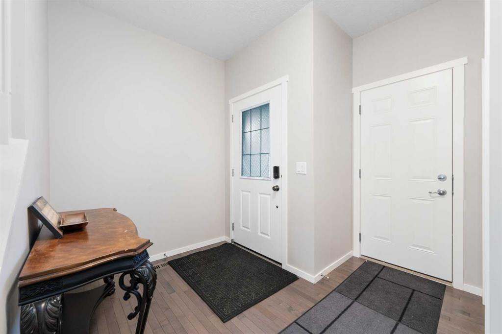 Additional image 3 of 229 Kingsbury Close SE, Airdrie, AB, T4A 0R3
