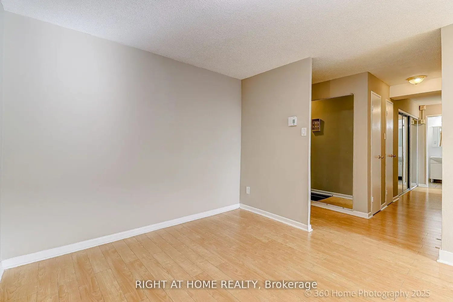 Additional image 12 of 1 Royal Orchard Boulevard 1107