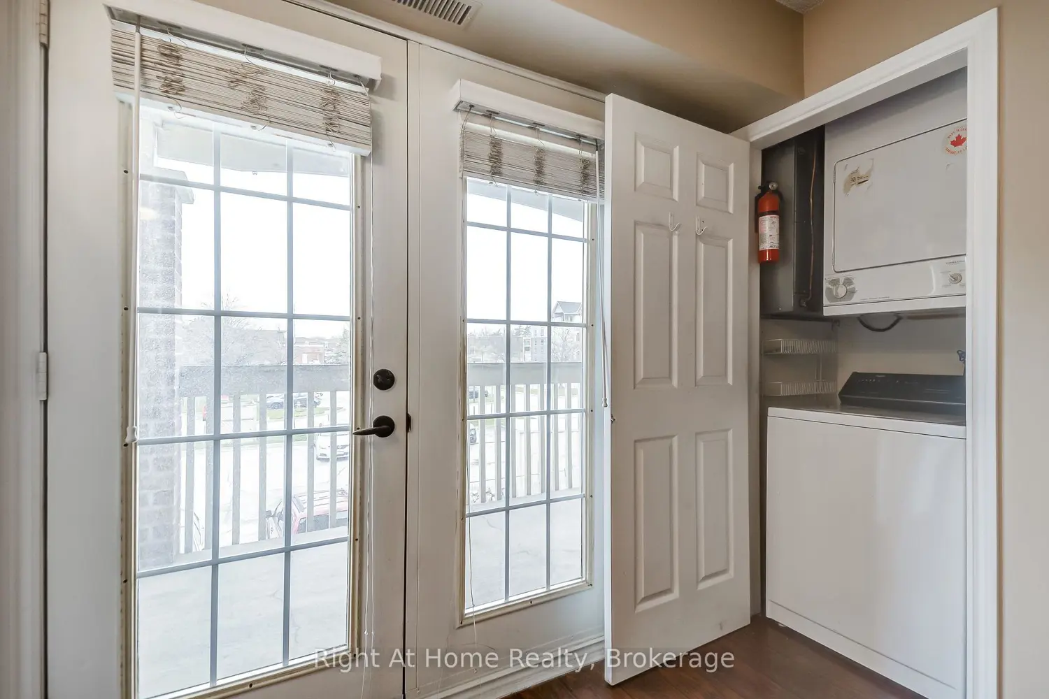 Additional image 11 of 4005 Kilmer Drive 212