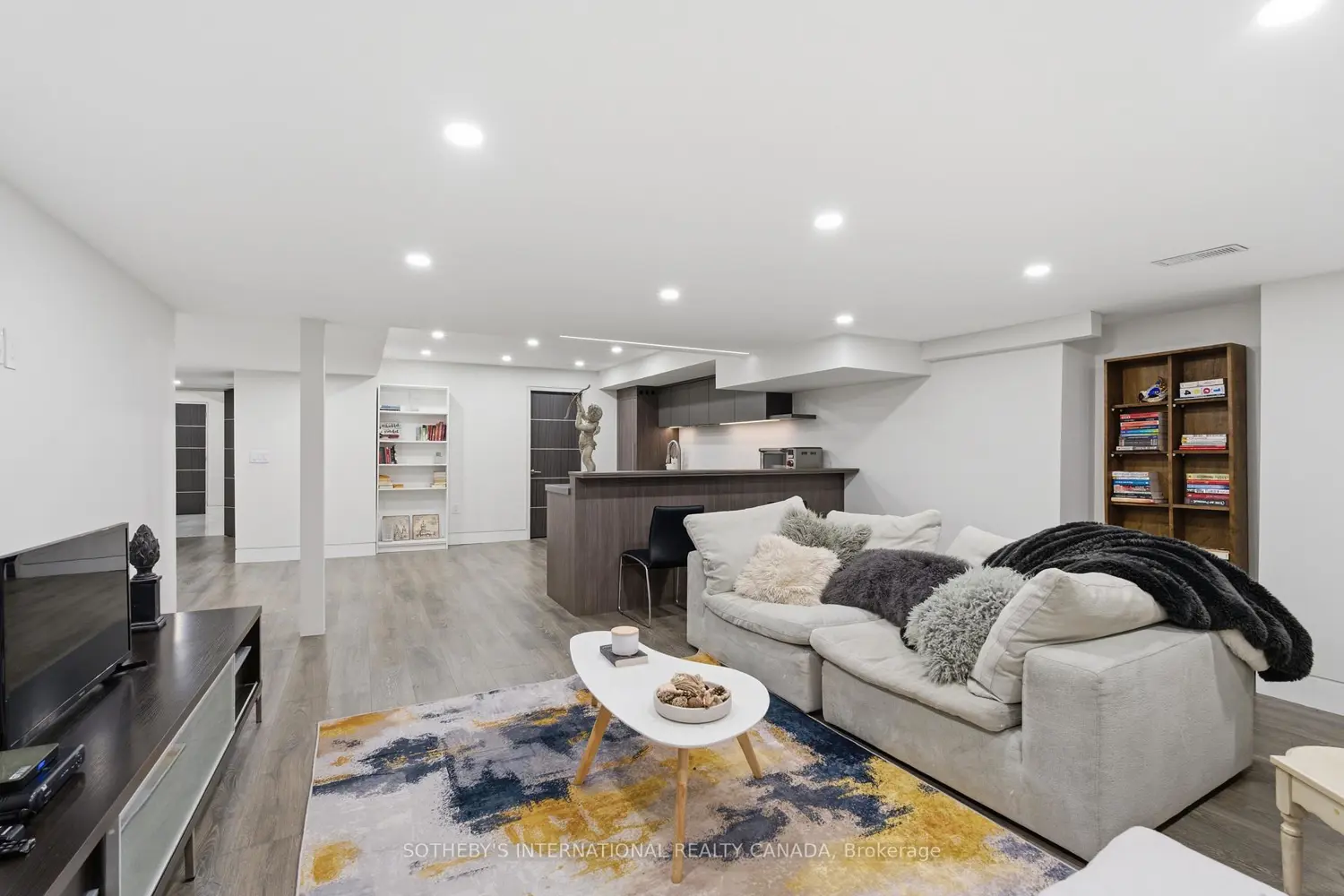 Additional image 15 of 5481 Middleport Crescent
