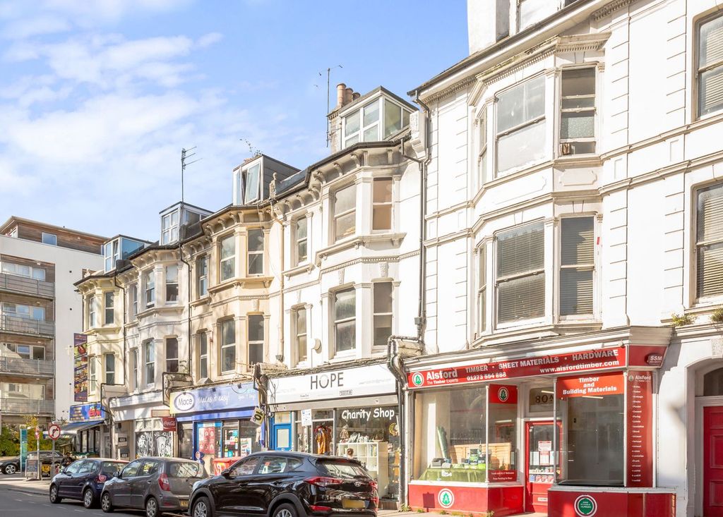 6 bed maisonette to rentPreston Road, Brighton BN1