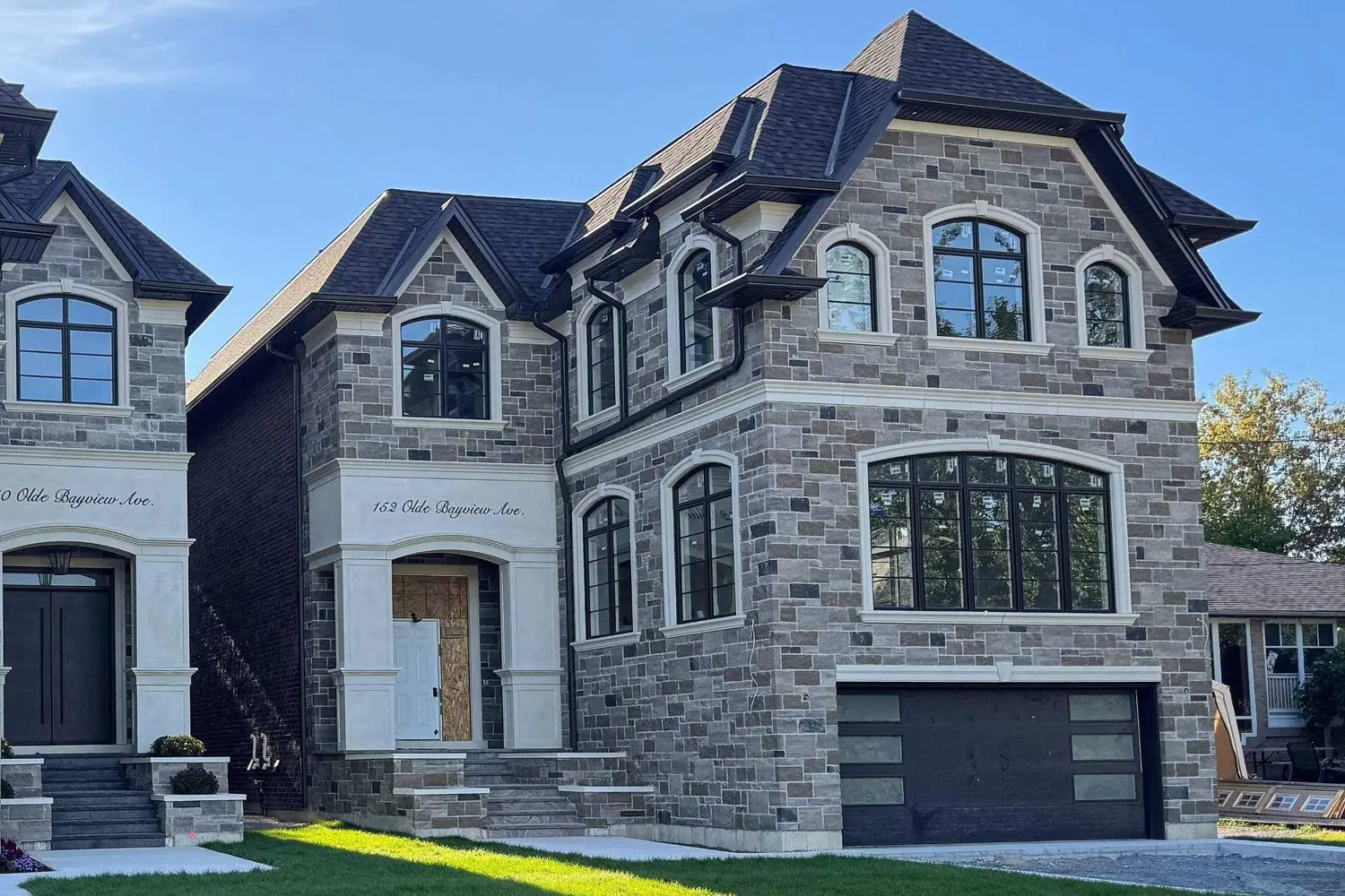 152 Olde Bayview Avenue
