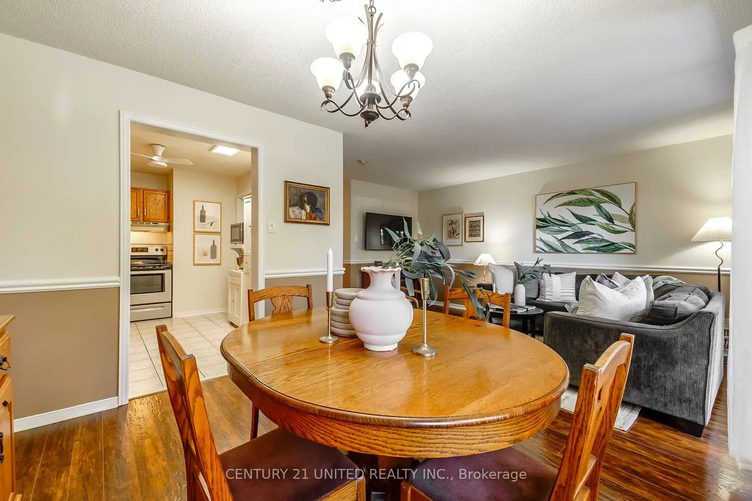 Additional image 7 of 36 Champlain Crescent 15
