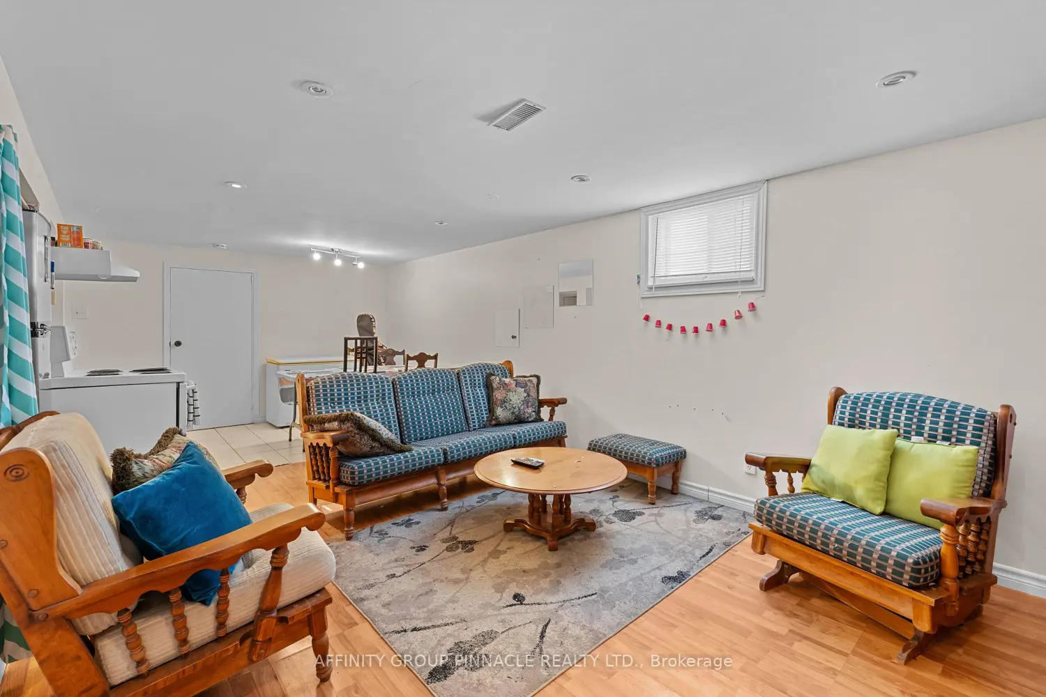 Additional image 7 of 1096 Barnardo Avenue