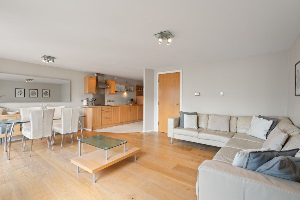 Additional image 2 of 2 bed flat to rentBreadalbane Street, Leith, Edinburgh EH6