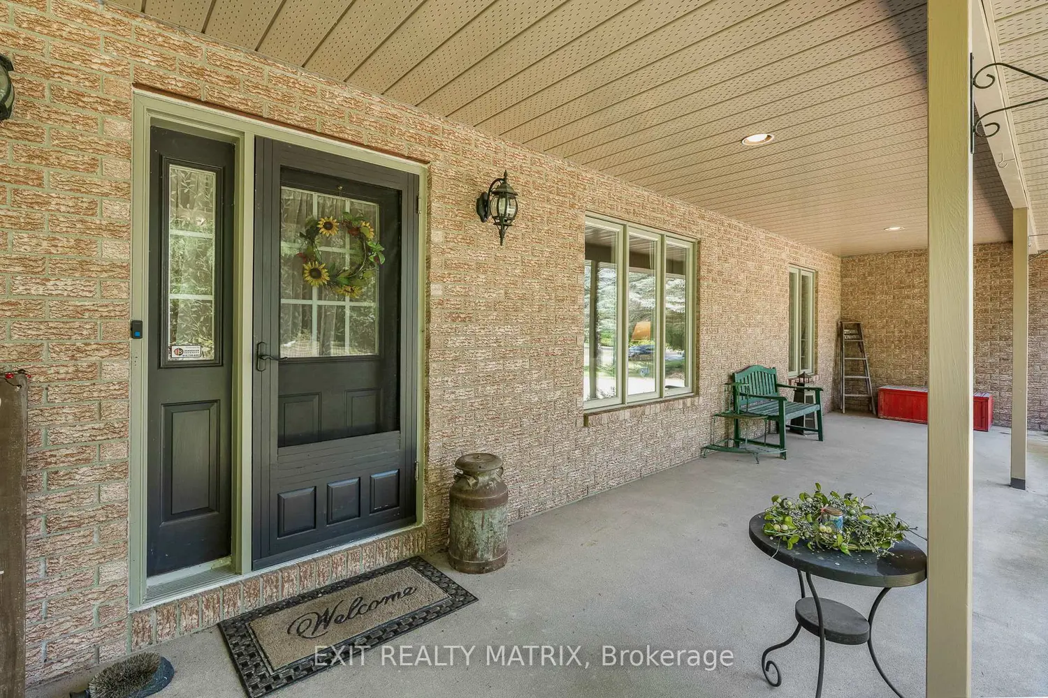 6343 Deermeadow Drive photo 2