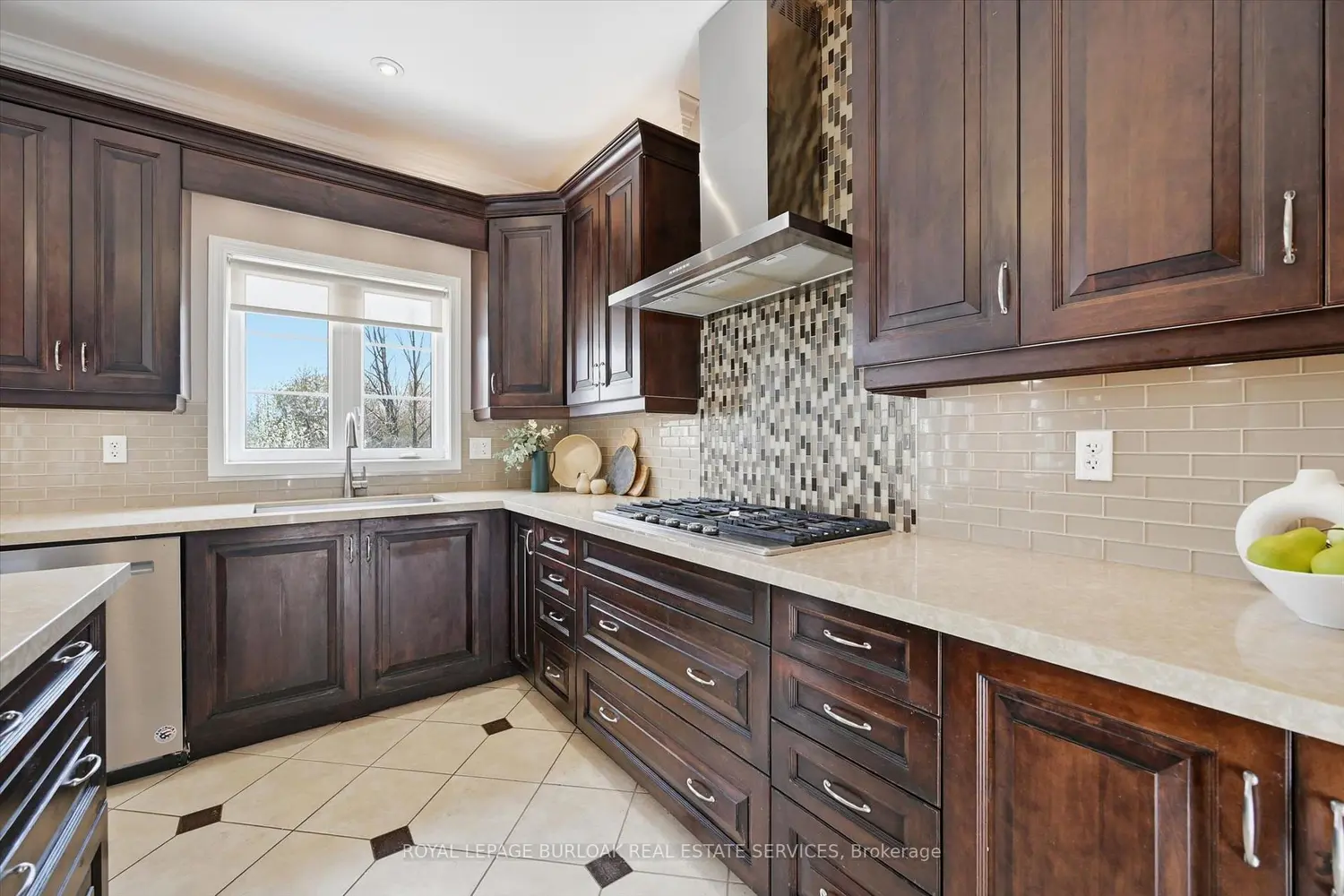 Additional image 6 of 4186 Fuller Crescent
