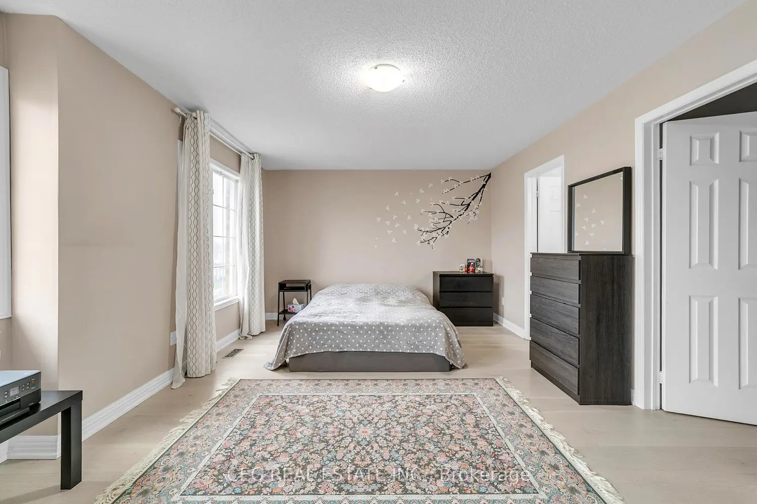 Additional image 8 of 11 Holmwood Street