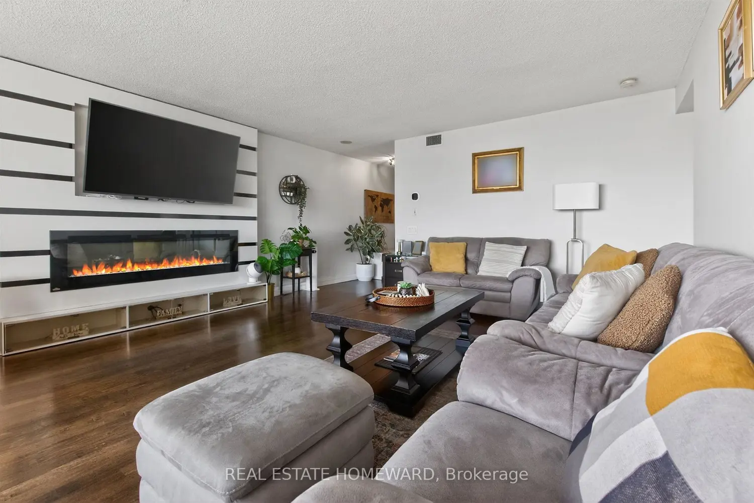 Additional image 2 of 30 Harrison Garden Boulevard 602