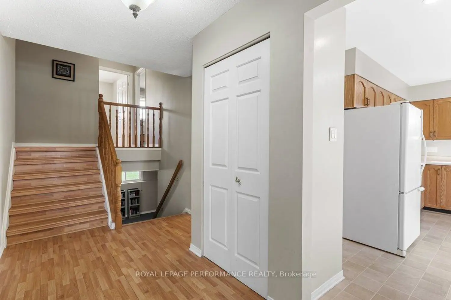 5529 Woodeden Drive photo 3