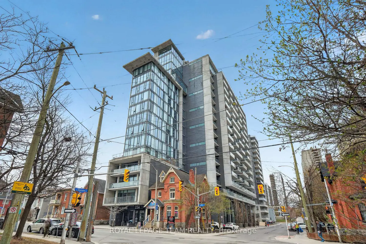 224 Lyon Street 307