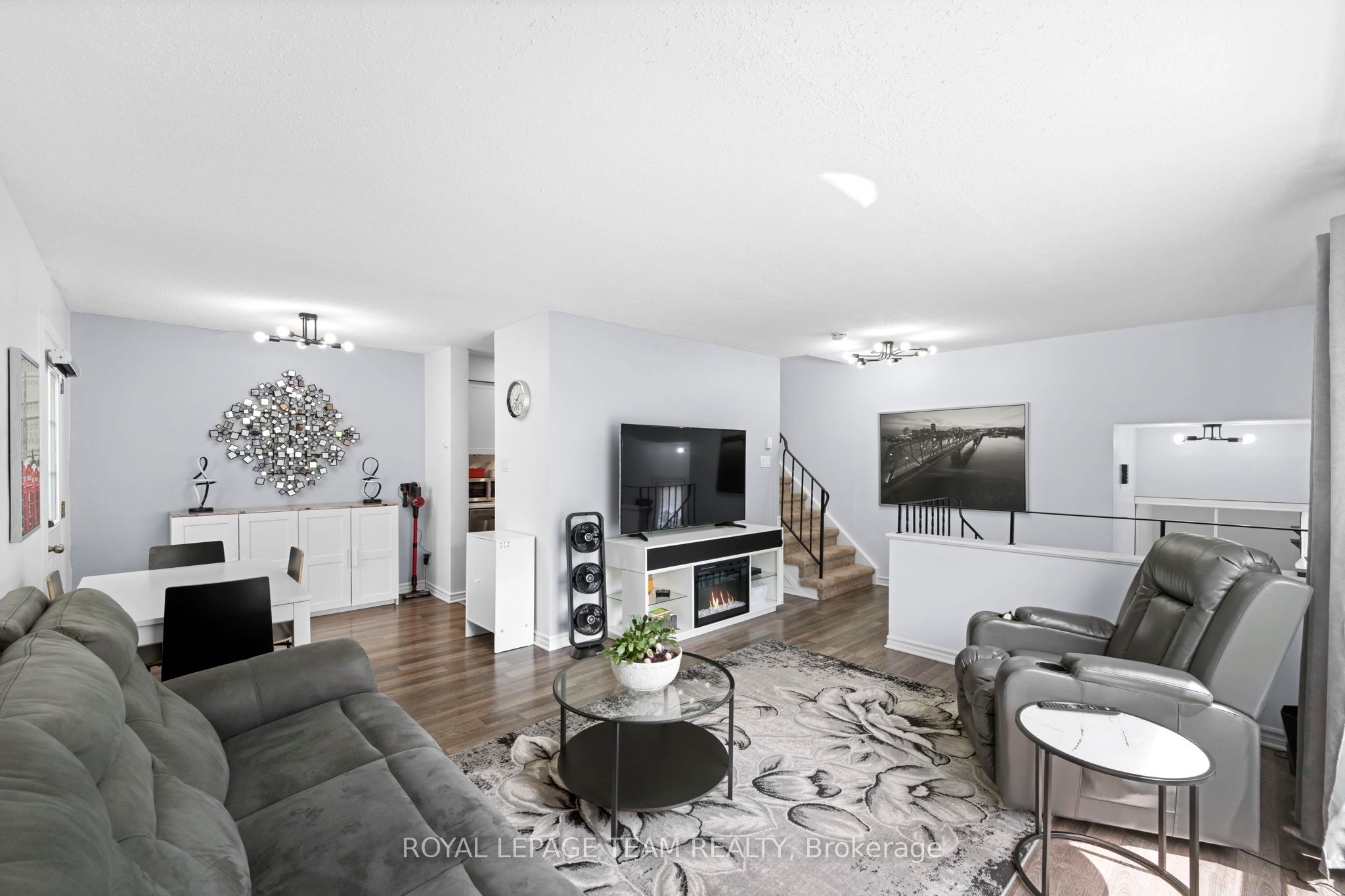 Additional image 5 of 41C Forester Crescent, Ottawa, ON, K2H 8Y3