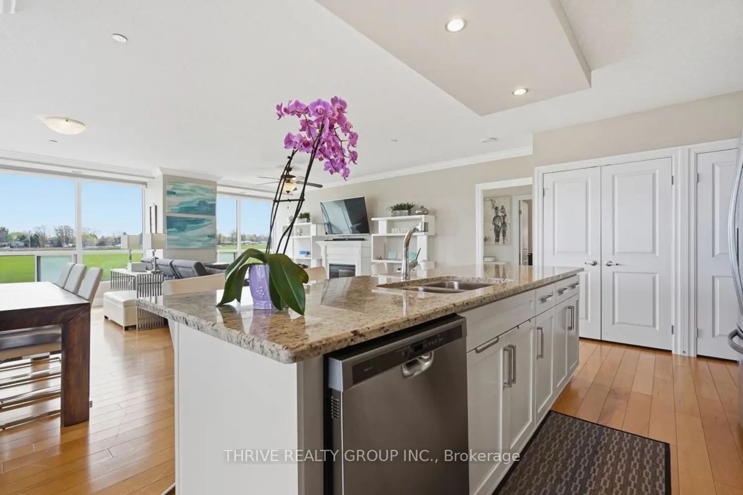 Additional image 3 of 240 Villagewalk Boulevard 404