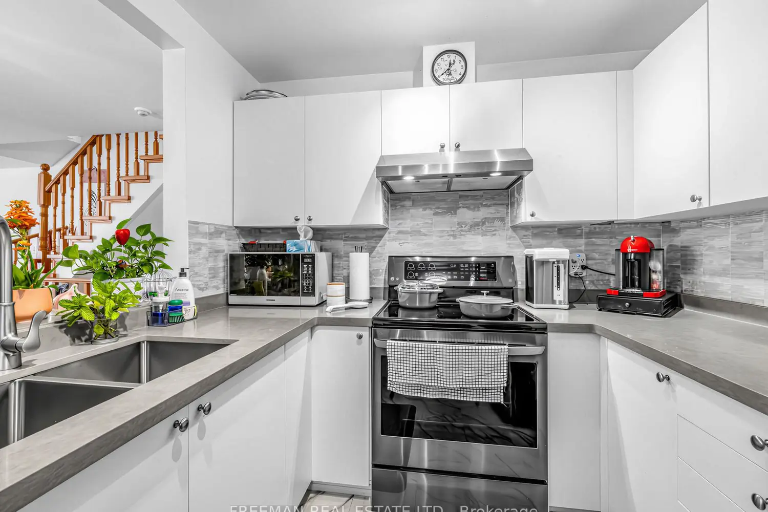 Additional image 14 of 108 Finch Avenue C13