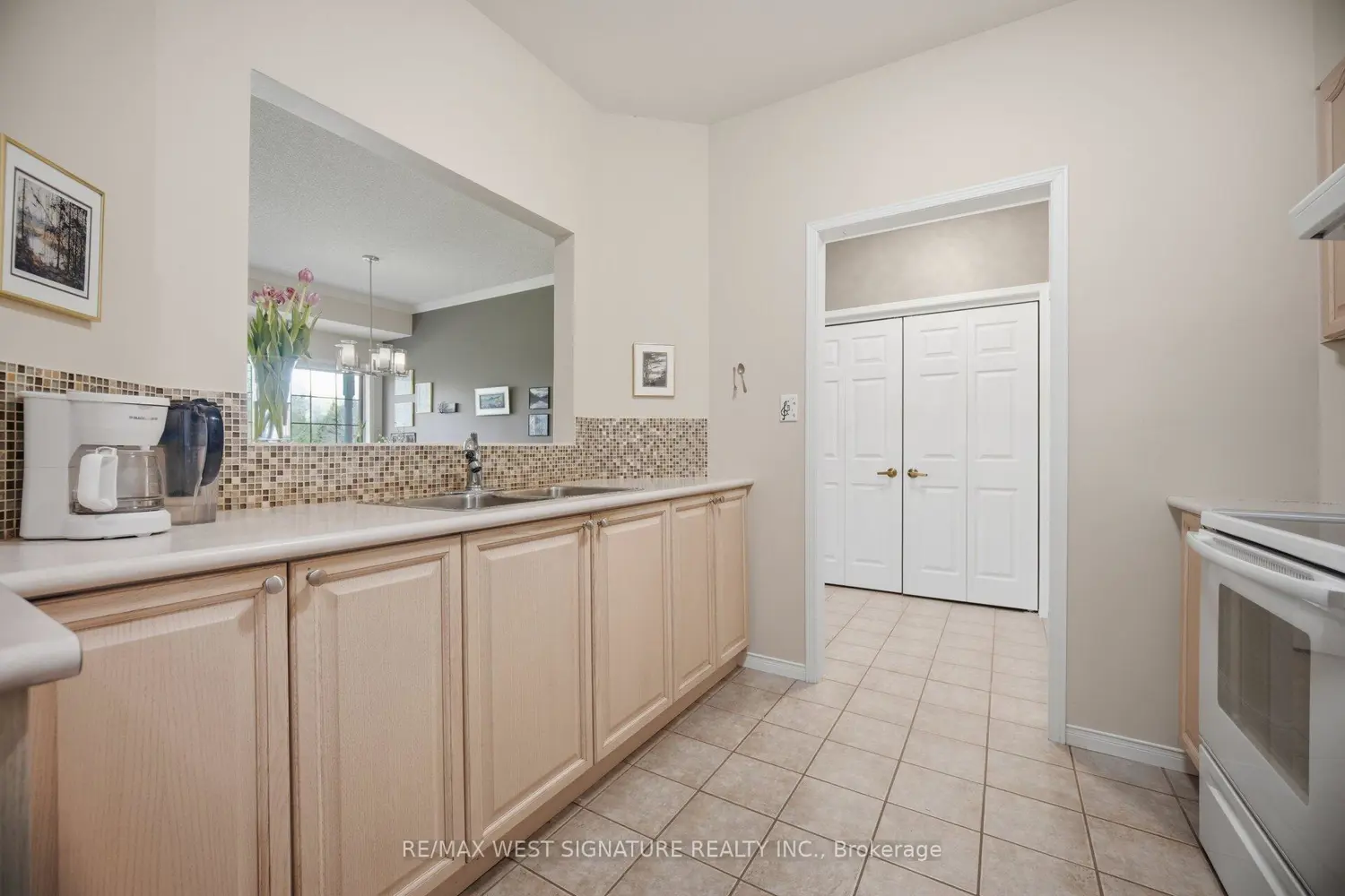 Additional image 11 of 75 Treelawn Boulevard 102