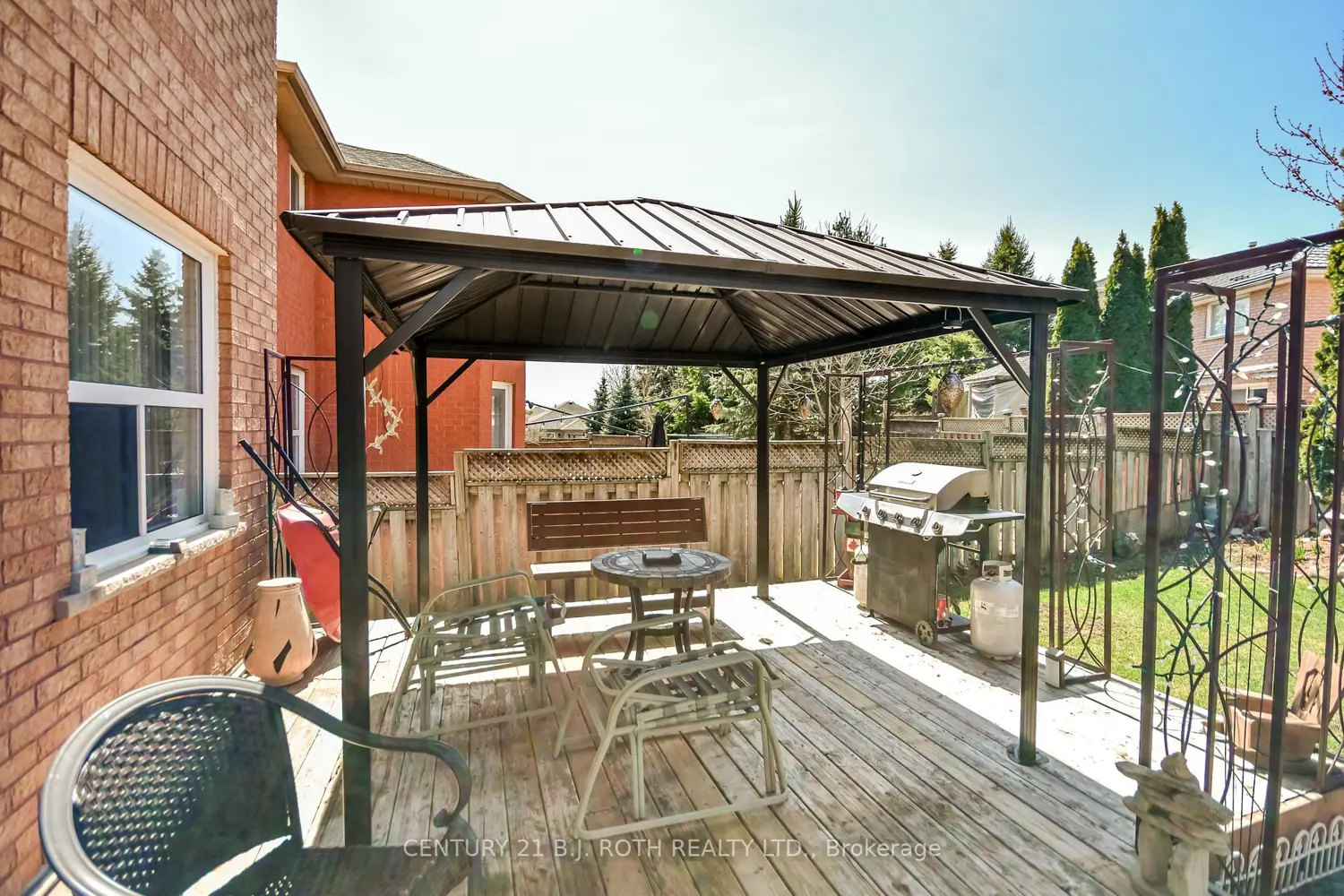 Additional image 18 of 62 Loon Avenue