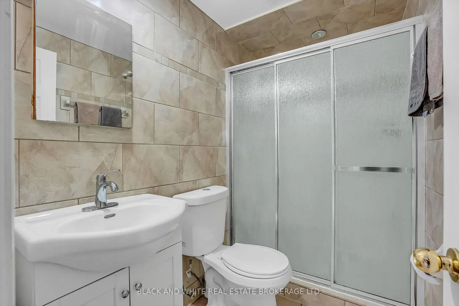 Additional image 18 of 18 Daiseyfield Crescent