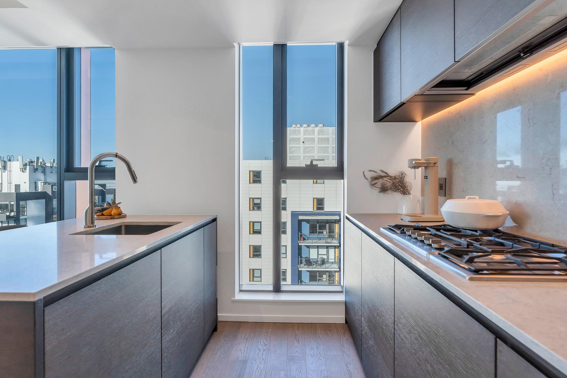 Additional image 3 of 1802-1482 Robson Street, Vancouver, BC, V6G 0E4