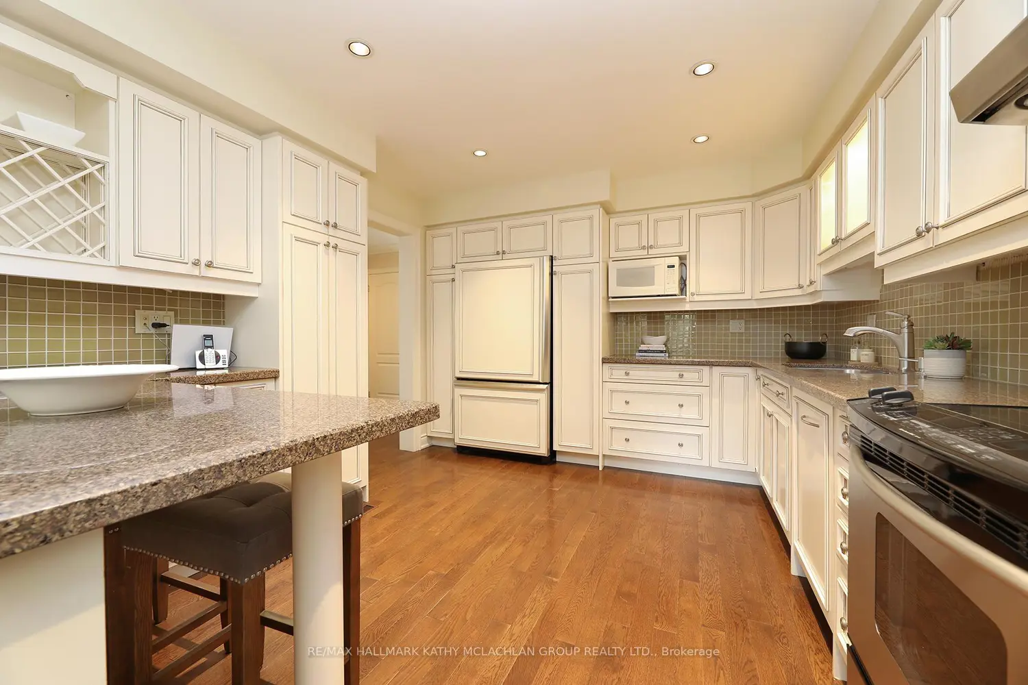 Additional image 4 of 38 Crimson Millway