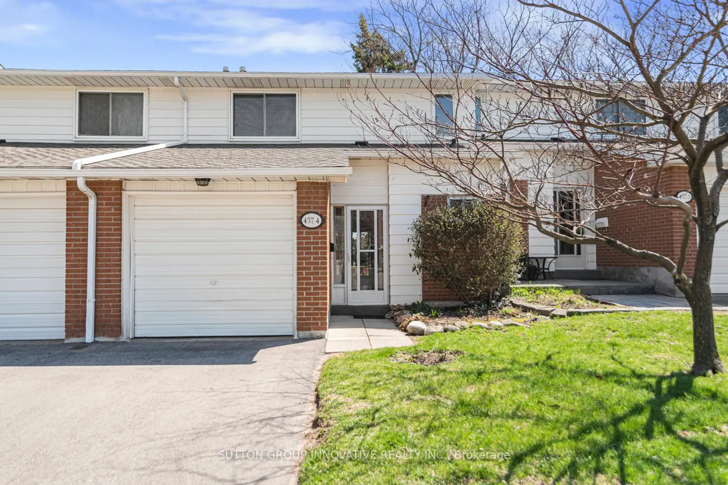 457 Woodview Road 4