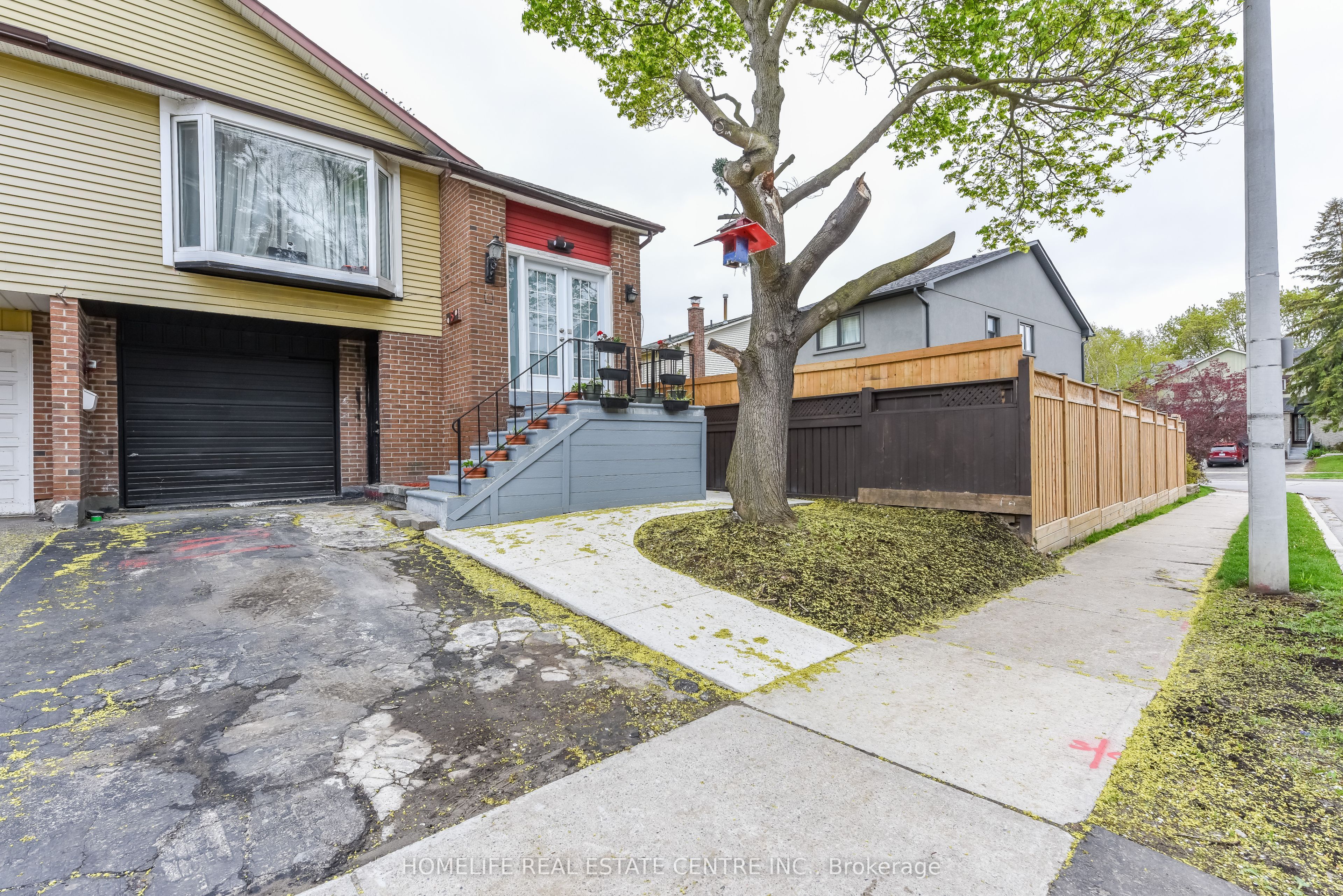 Additional image 2 of 5 Bay Crest Drive, Brampton, ON, L6Z 1H5