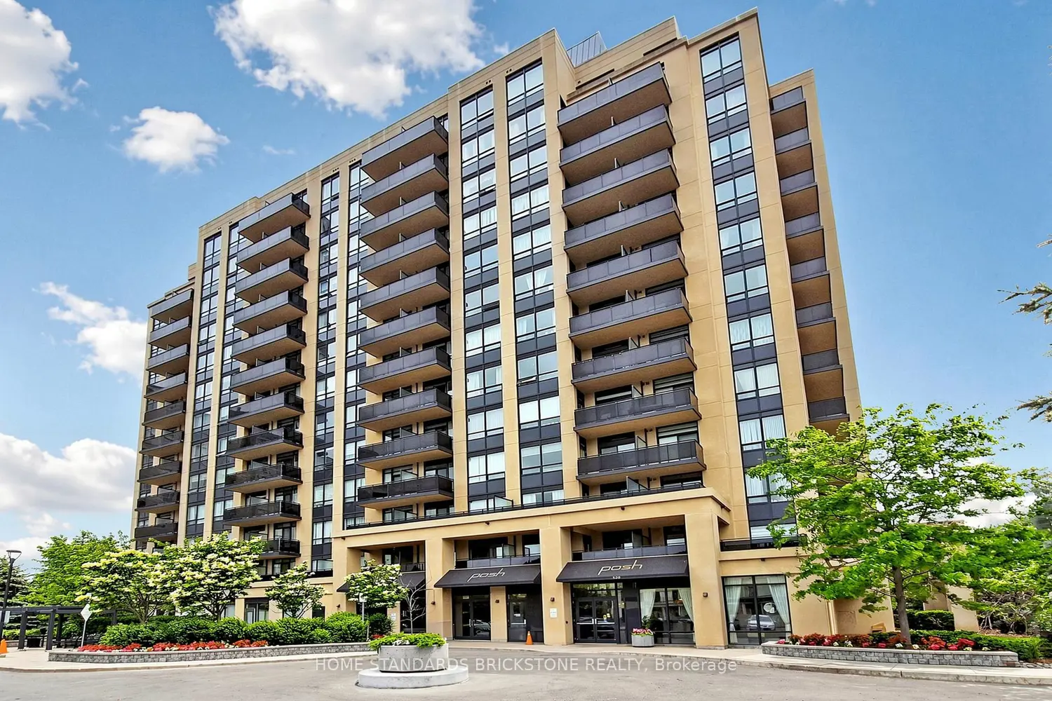 520 Steeles Avenue 511
