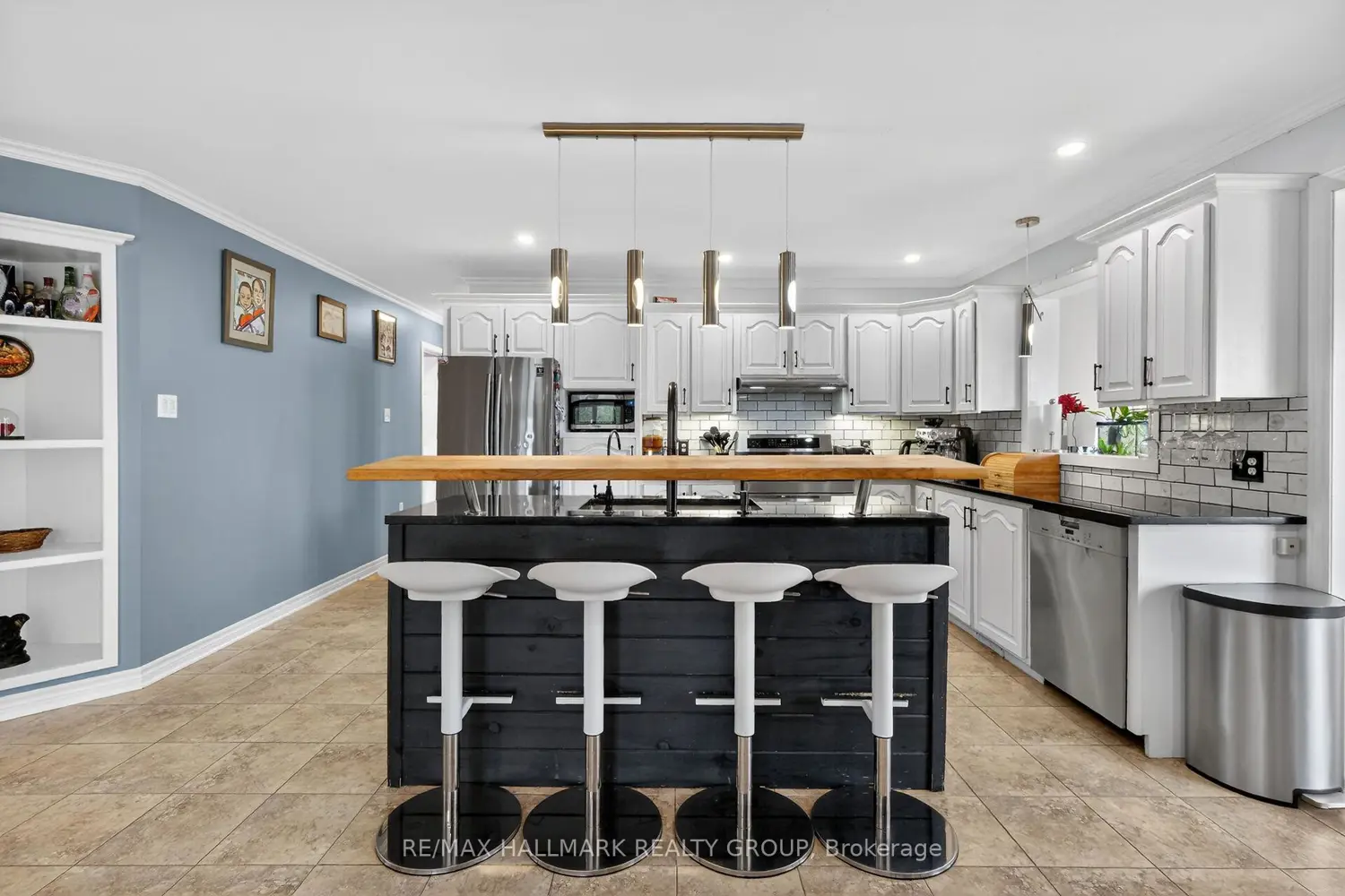 3821 Indian Creek Road photo 2