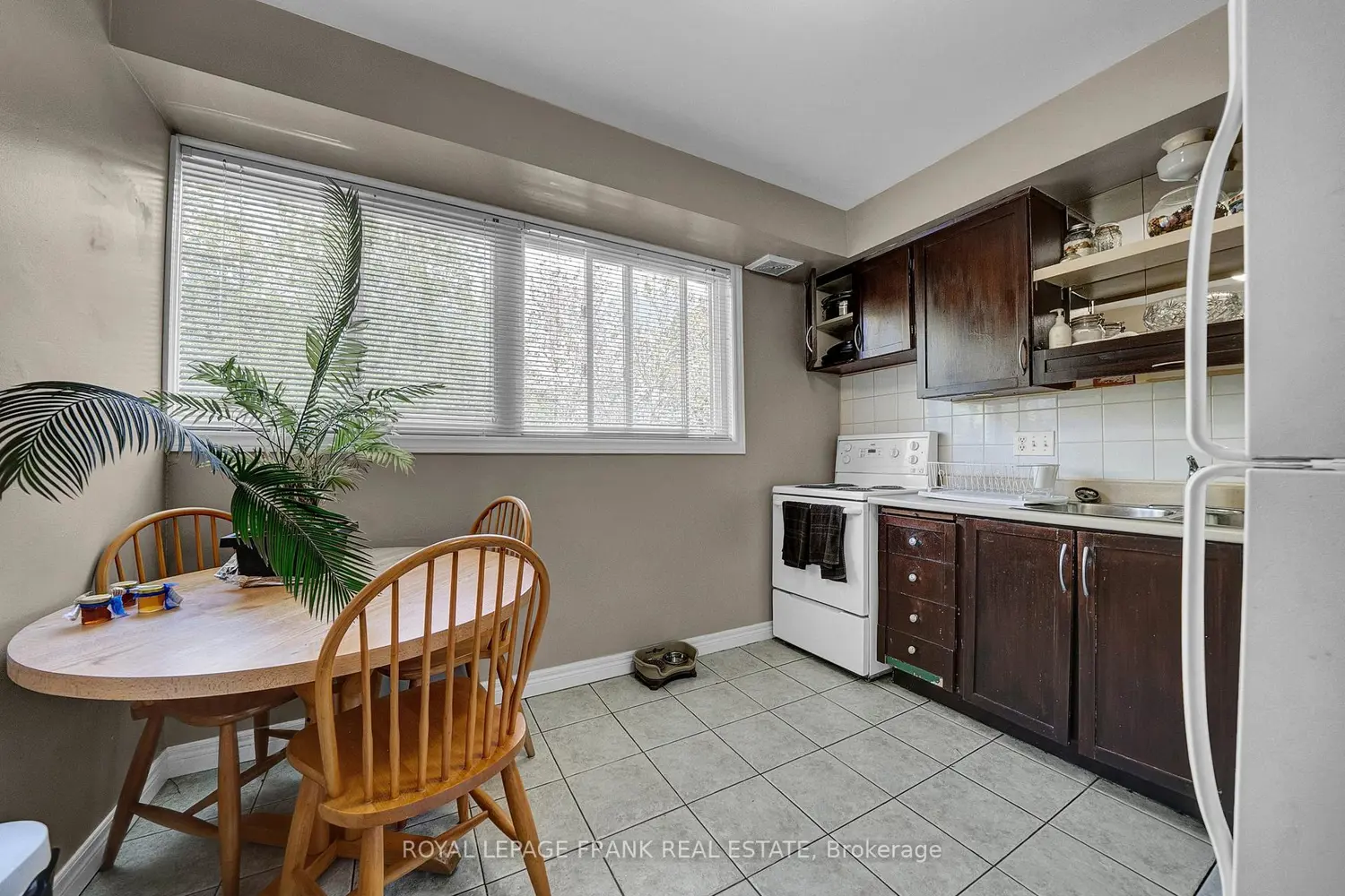 Additional image 12 of 377 Linden Street