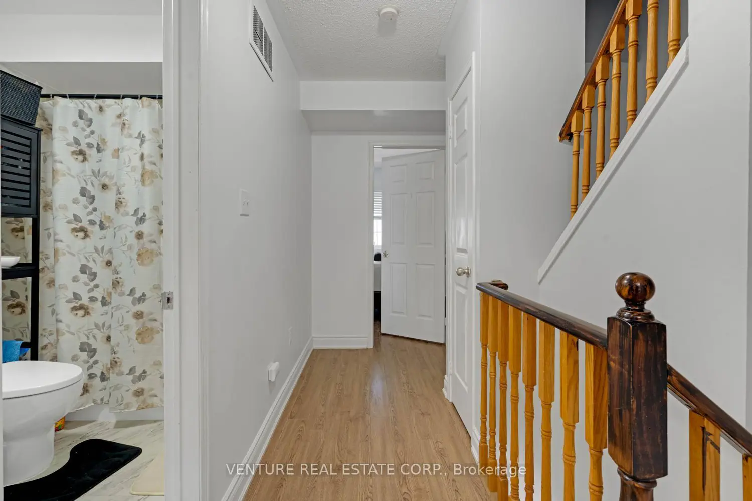Additional image 14 of 19 Spadina Road