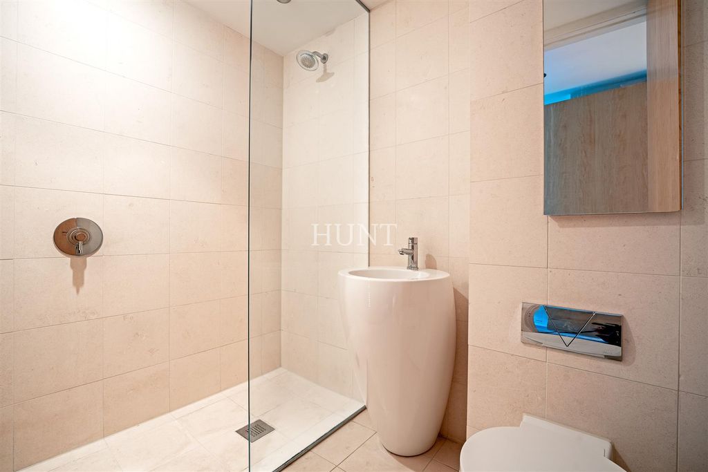Additional image 11 of 2 bed flat to rentThe Atrium, Lower Queens Road, Buckhurst Hill IG9