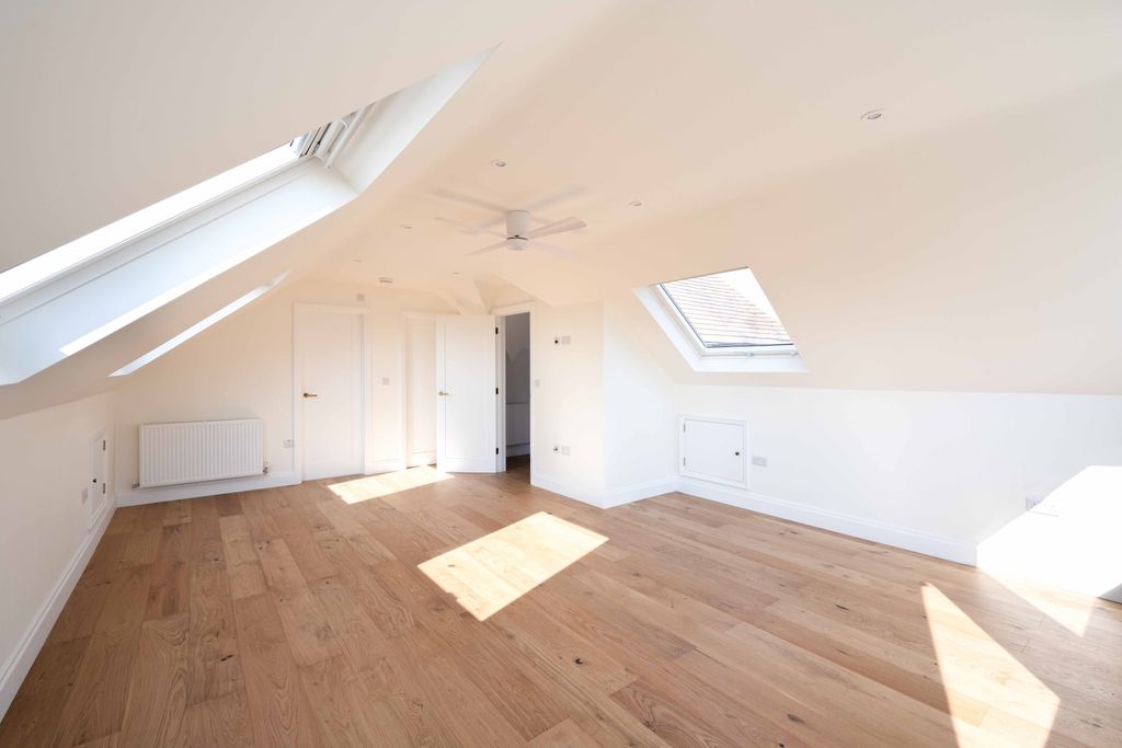 Additional image 22 of 5 bed detached house to rentNew Church Road, Hove BN3