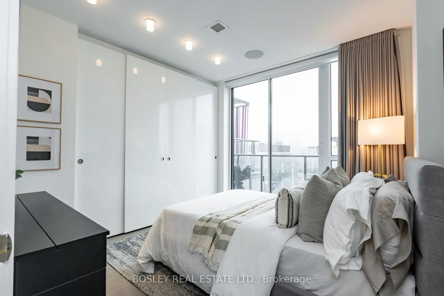 Additional image 14 of 39 Sherbourne Street 1606