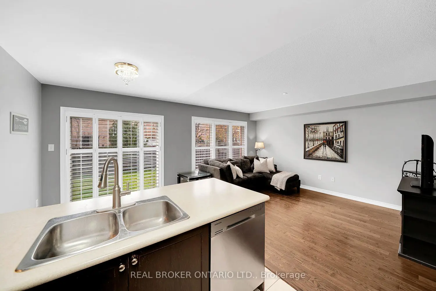 134 Mccready Drive photo 4