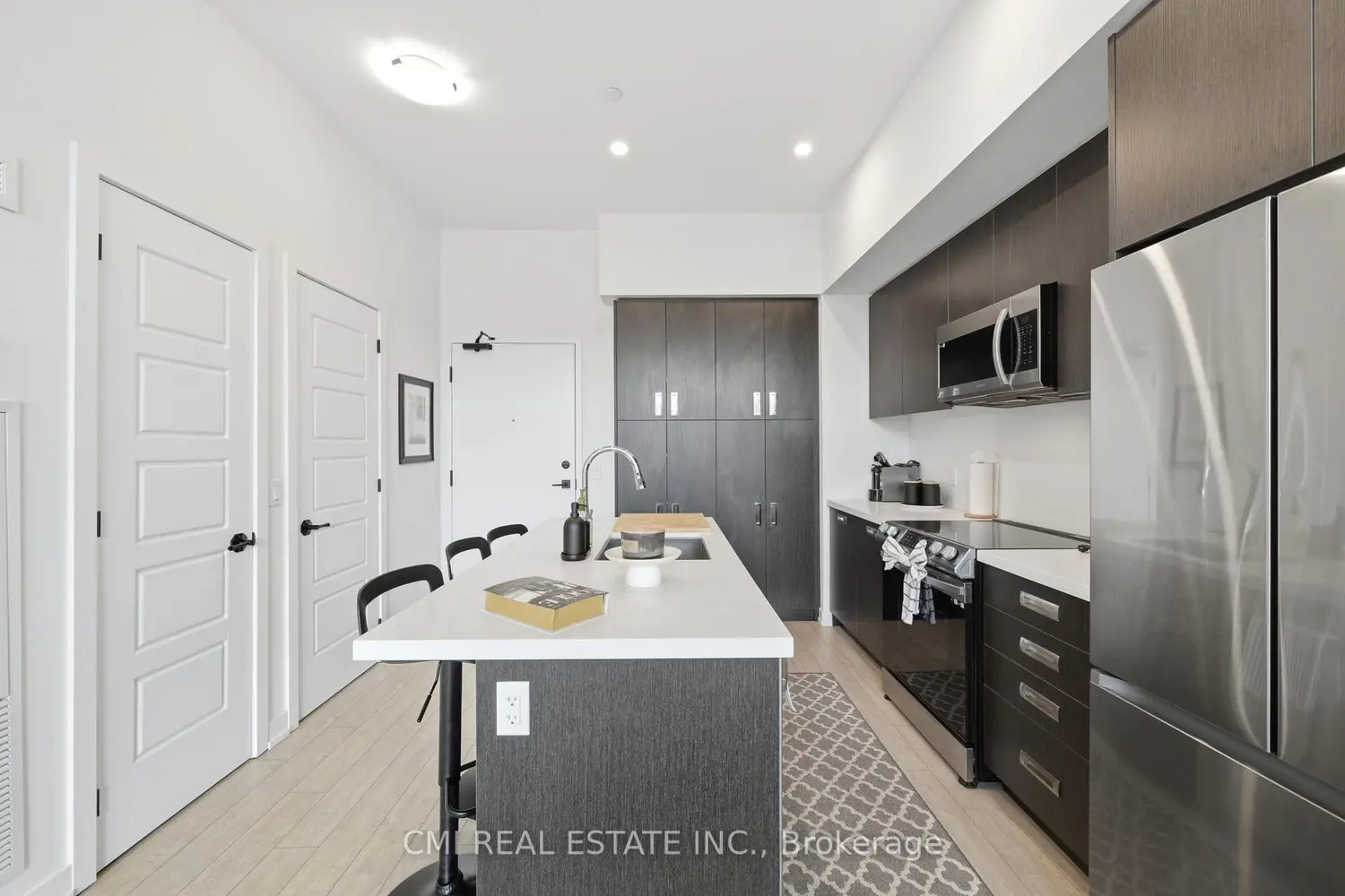Additional image 10 of 415 Sea Ray Avenue 106