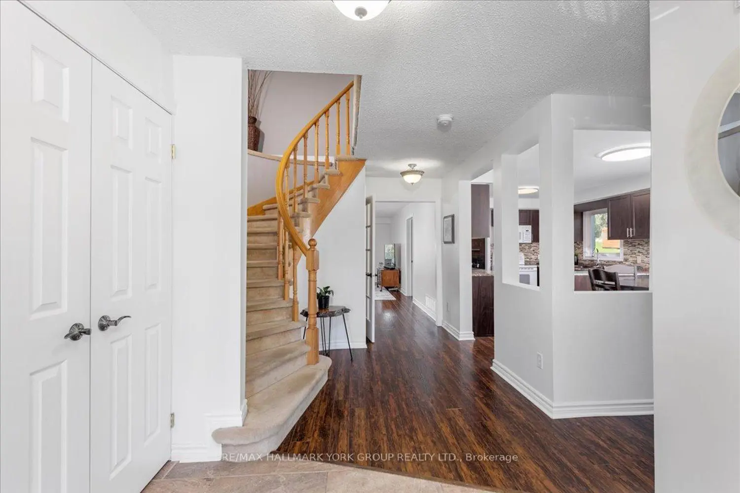 20 Sunbird Boulevard photo 3