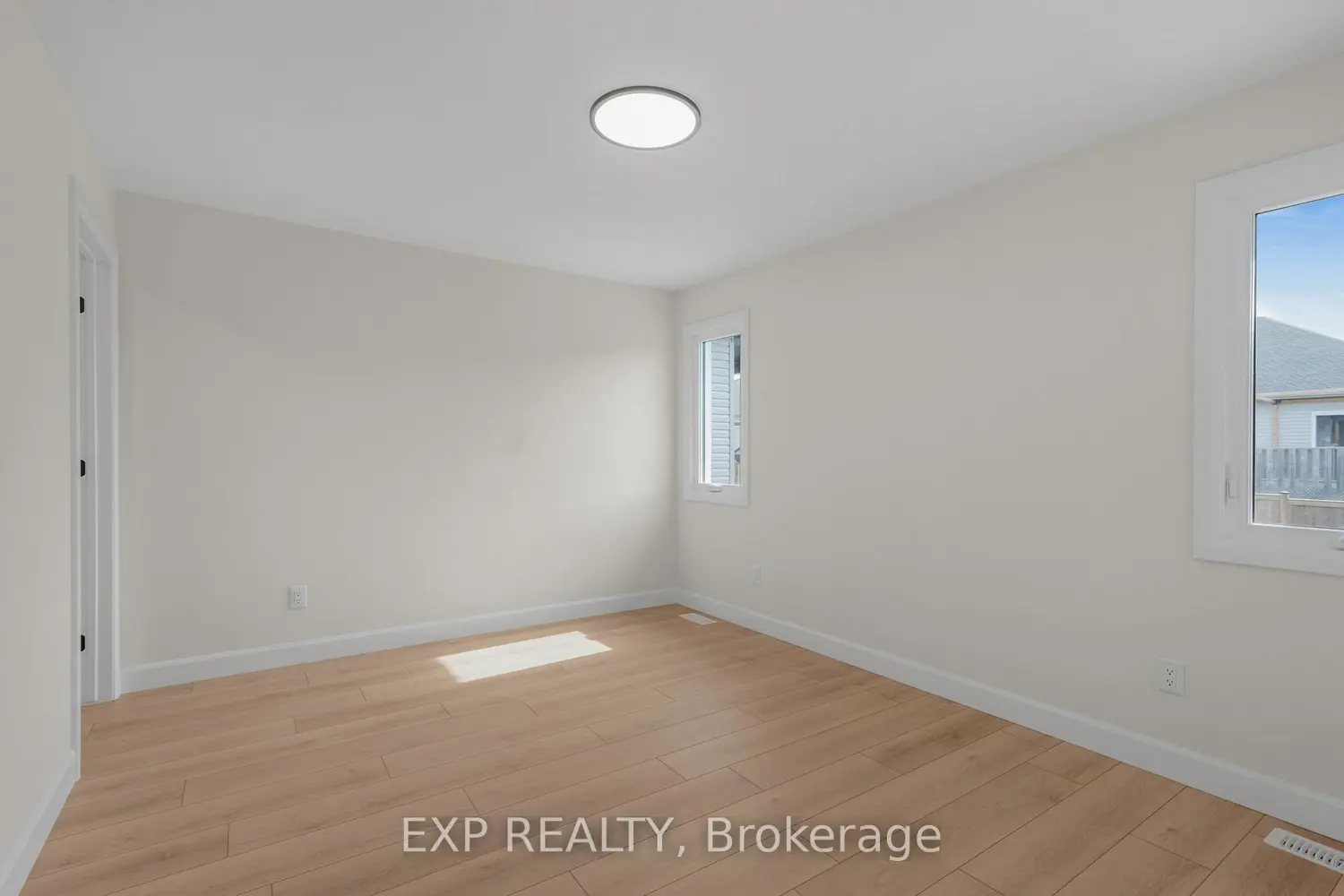 Additional image 12 of 984 Katia Street