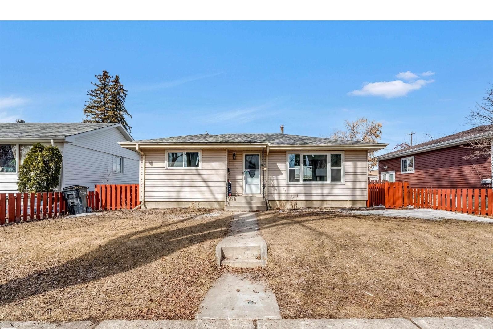 Additional image 7 of 4238 117 Avenue NW, Edmonton, AB, T5W0Y4