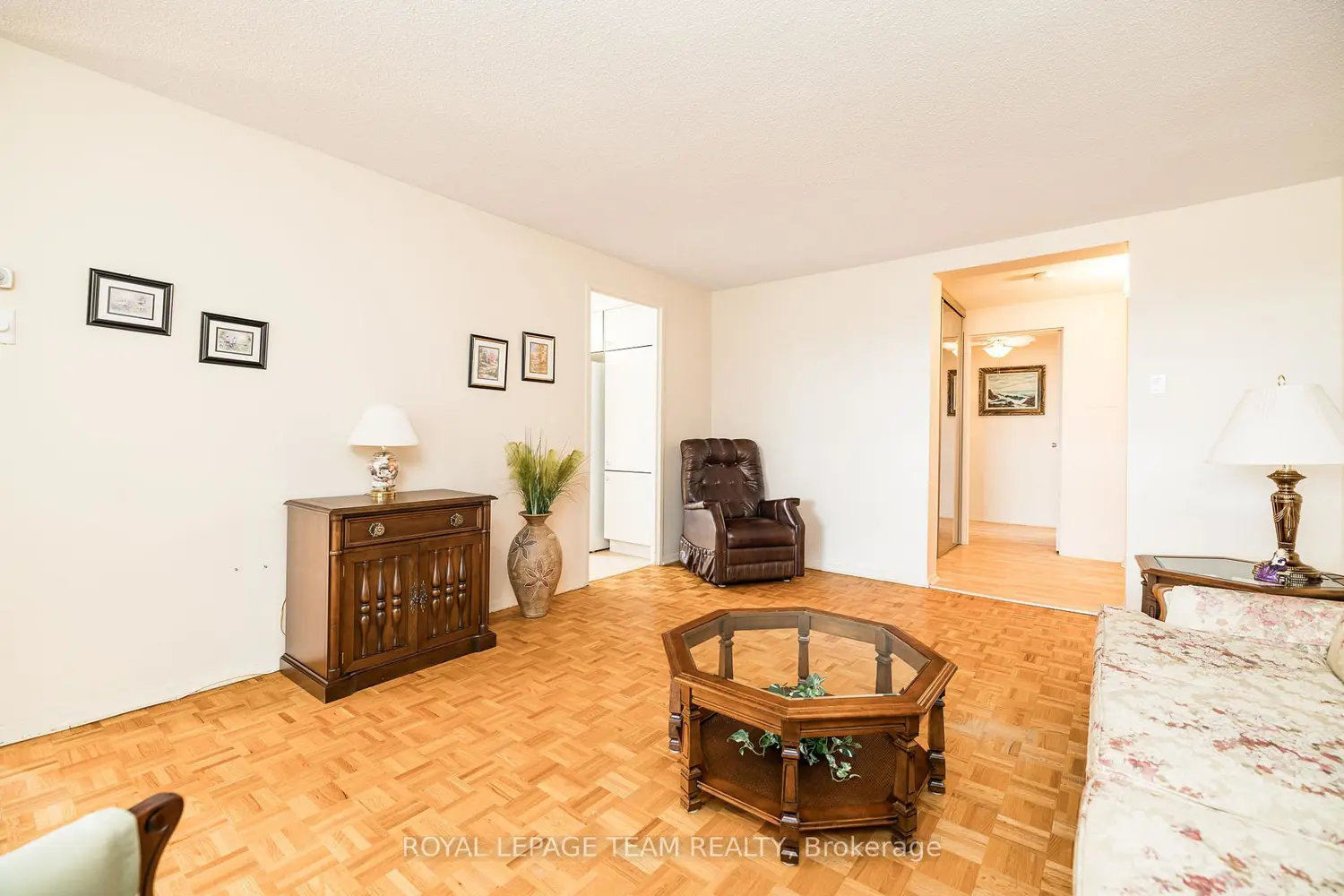 1356 Meadowlands Drive 701 photo 5