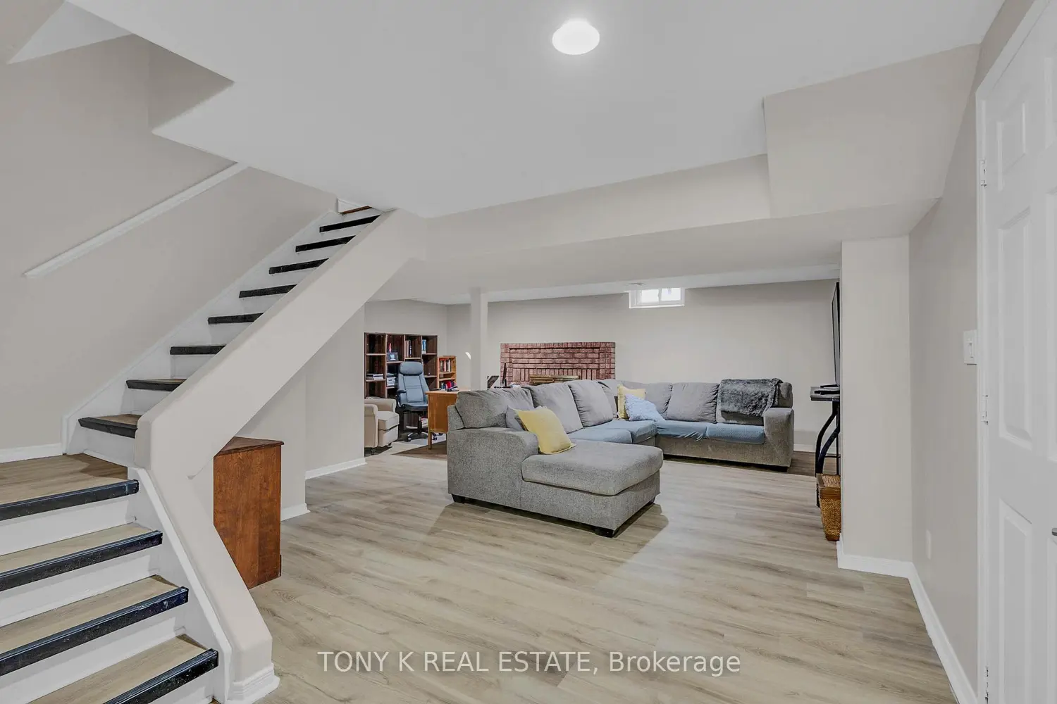 Additional image 15 of 27 Ingleborough Drive