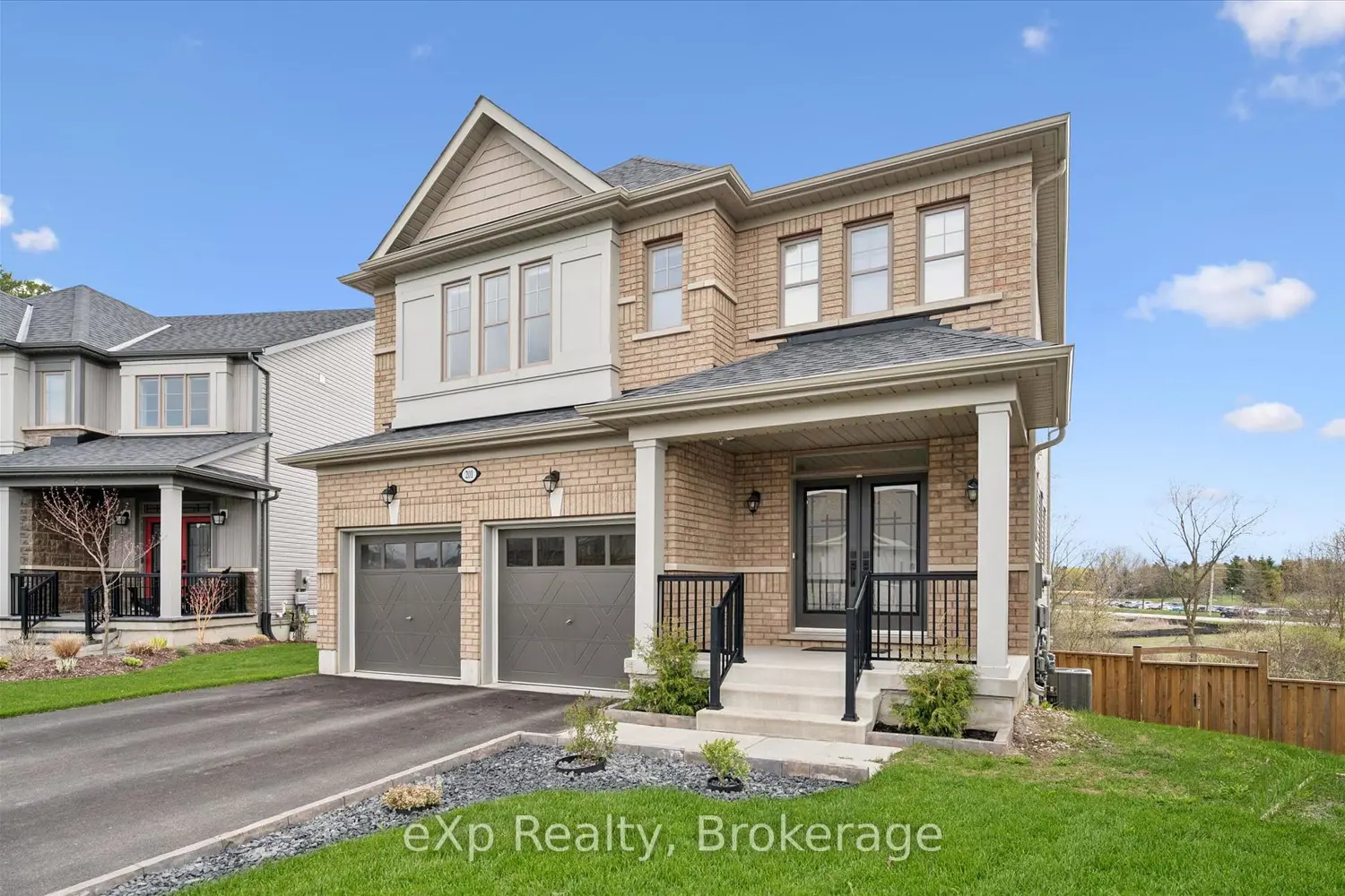 201 Mcfarlane Crescent