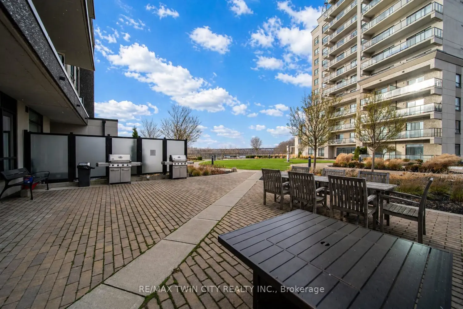 Additional image 11 of 150 Water Street 803