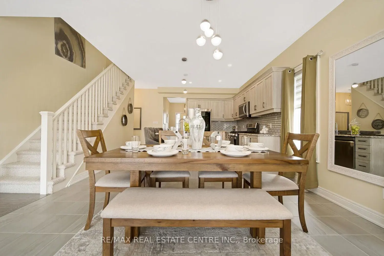 Additional image 9 of 869 Burwell Street
