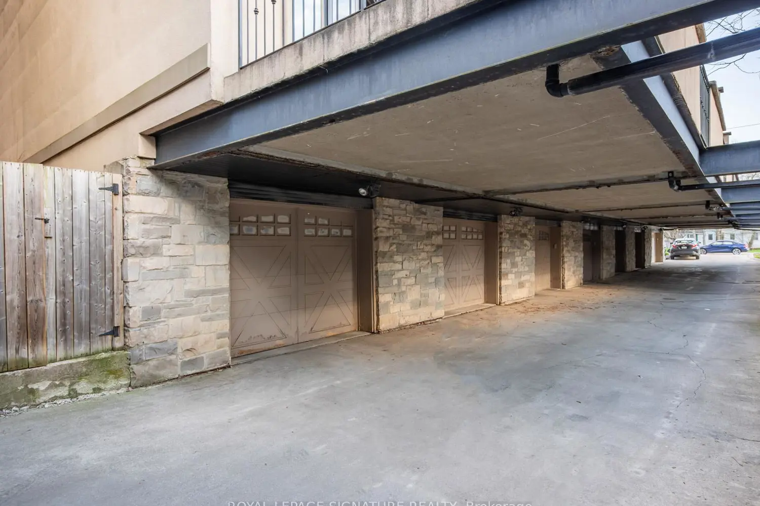 Additional image 17 of 3002 Bayview Avenue