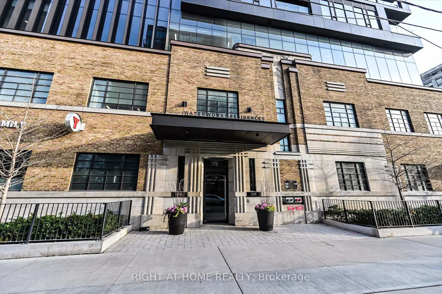 505 Richmond Street 623