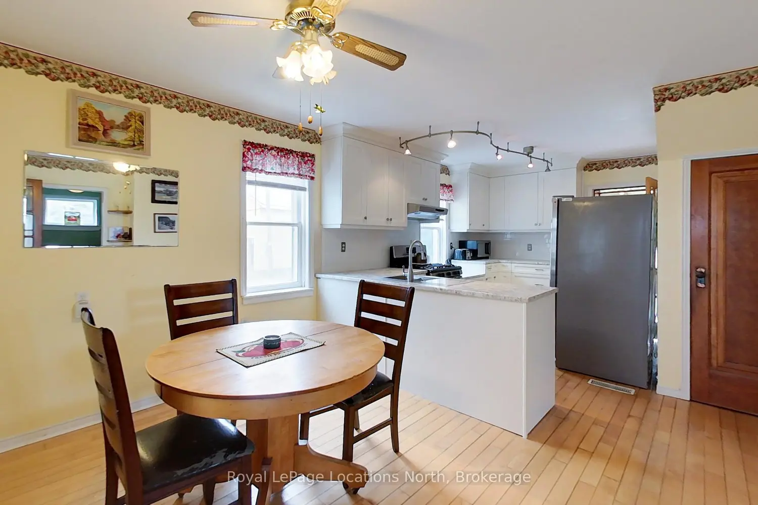 Additional image 3 of 138268 Grey 112 Road