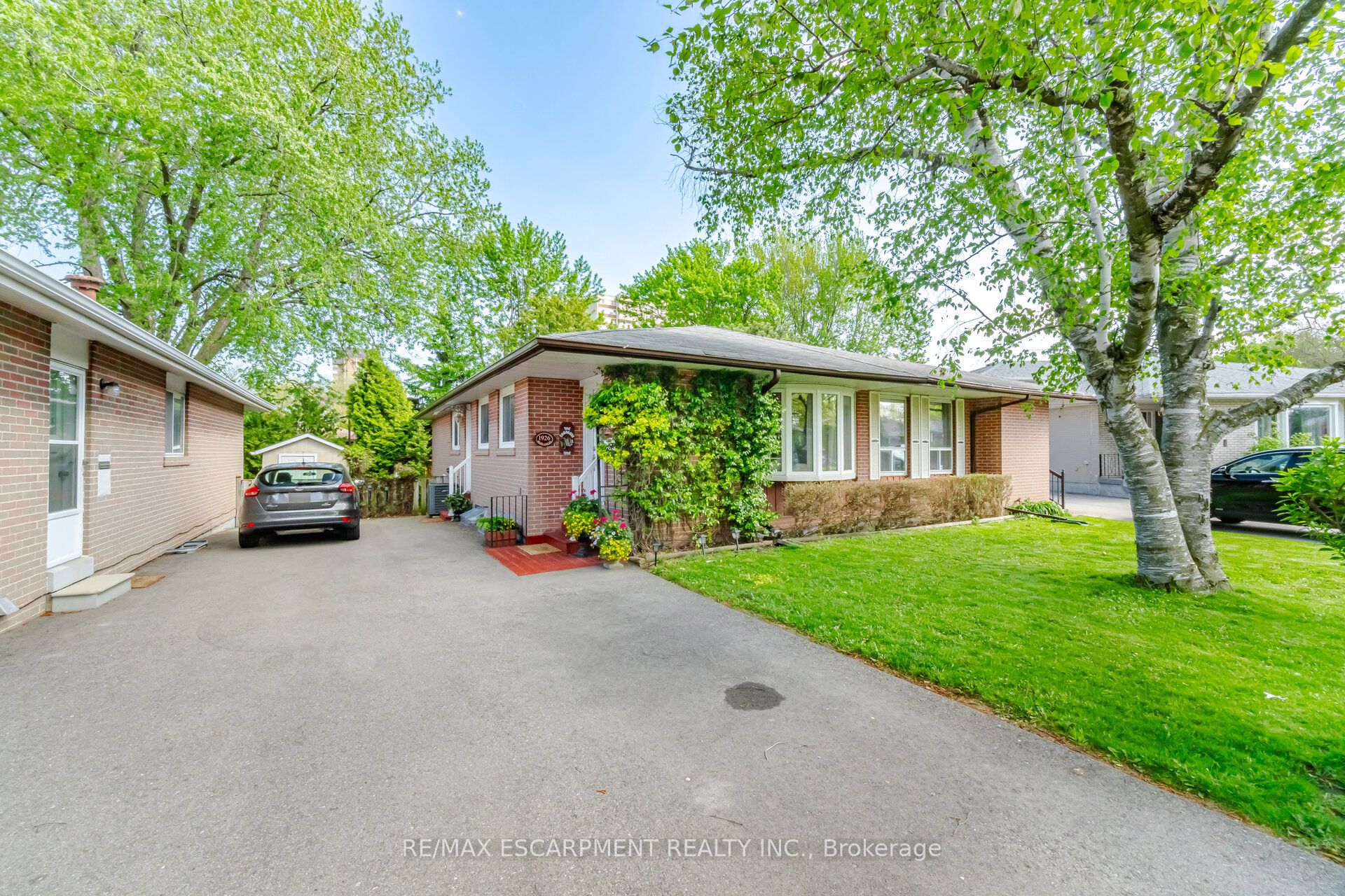 1926 Reiss Court, Mississauga, ON, L5J 3S3