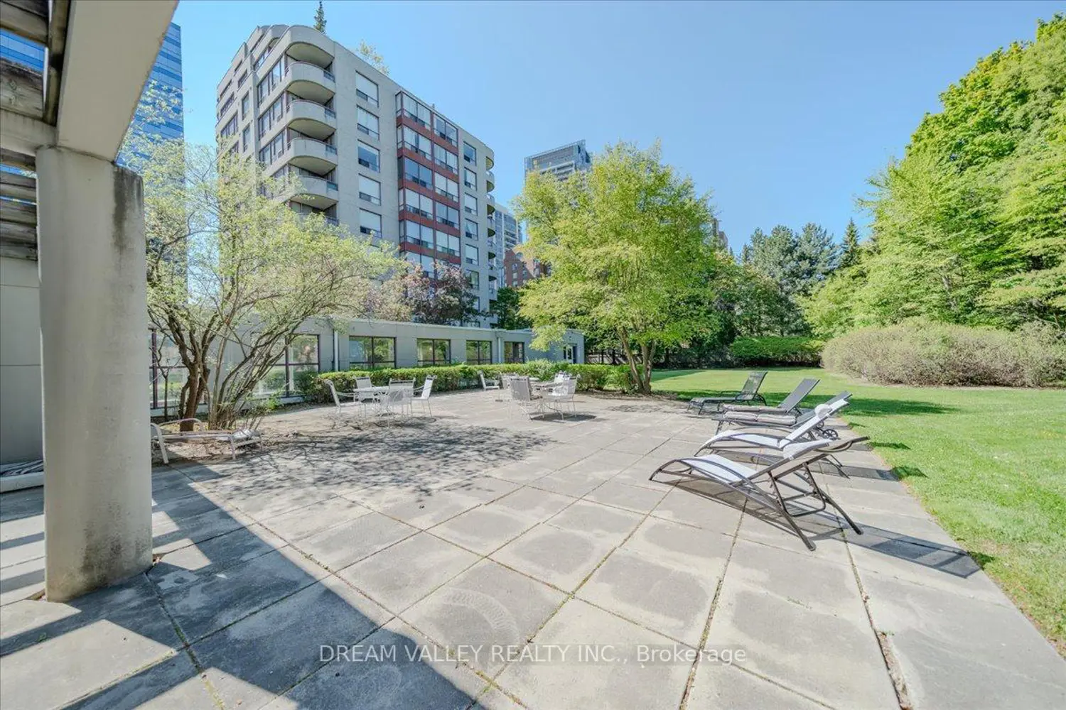 Additional image 17 of 5765 Yonge St Street Ph504