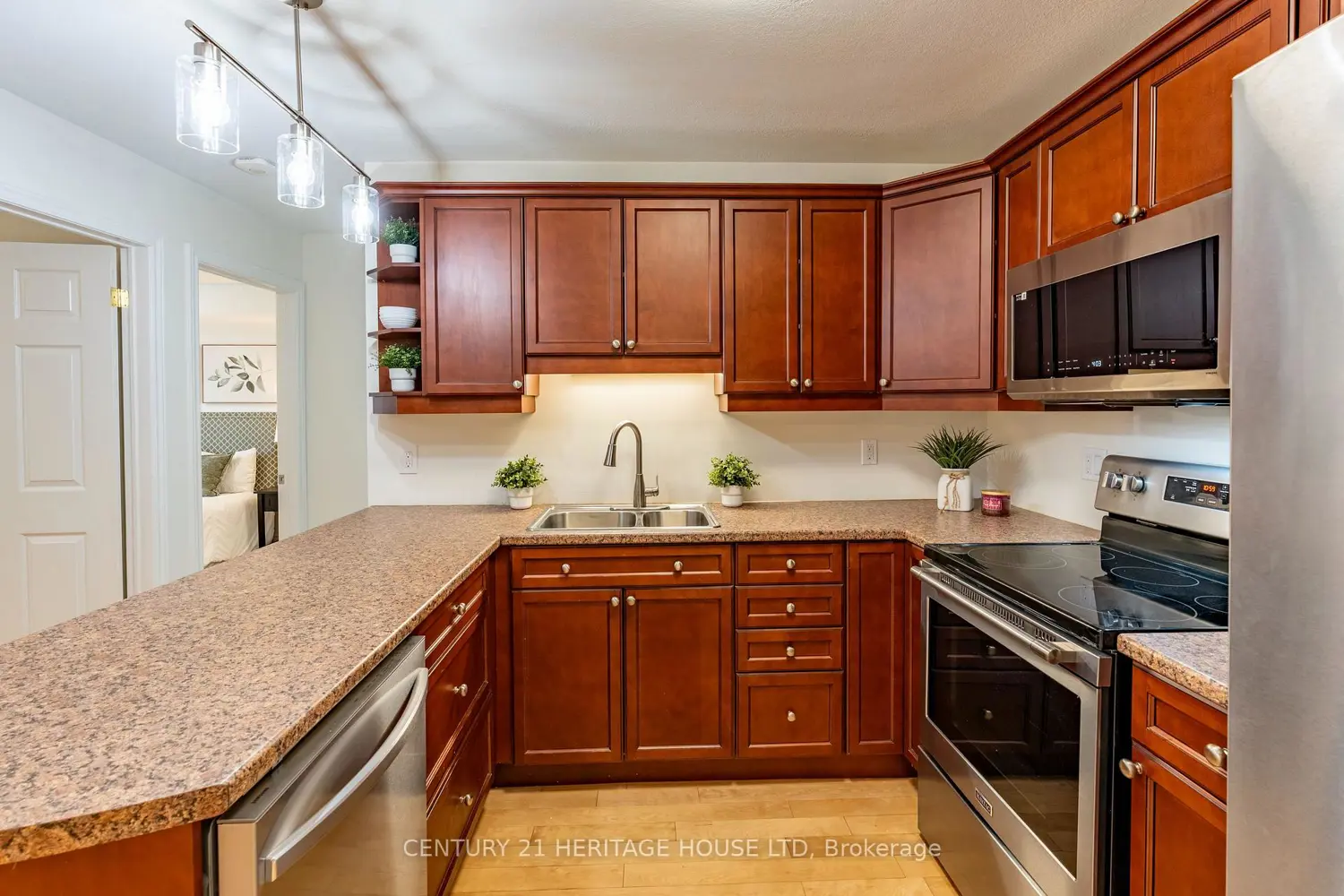 Additional image 6 of 15 Hofstetter Avenue 208